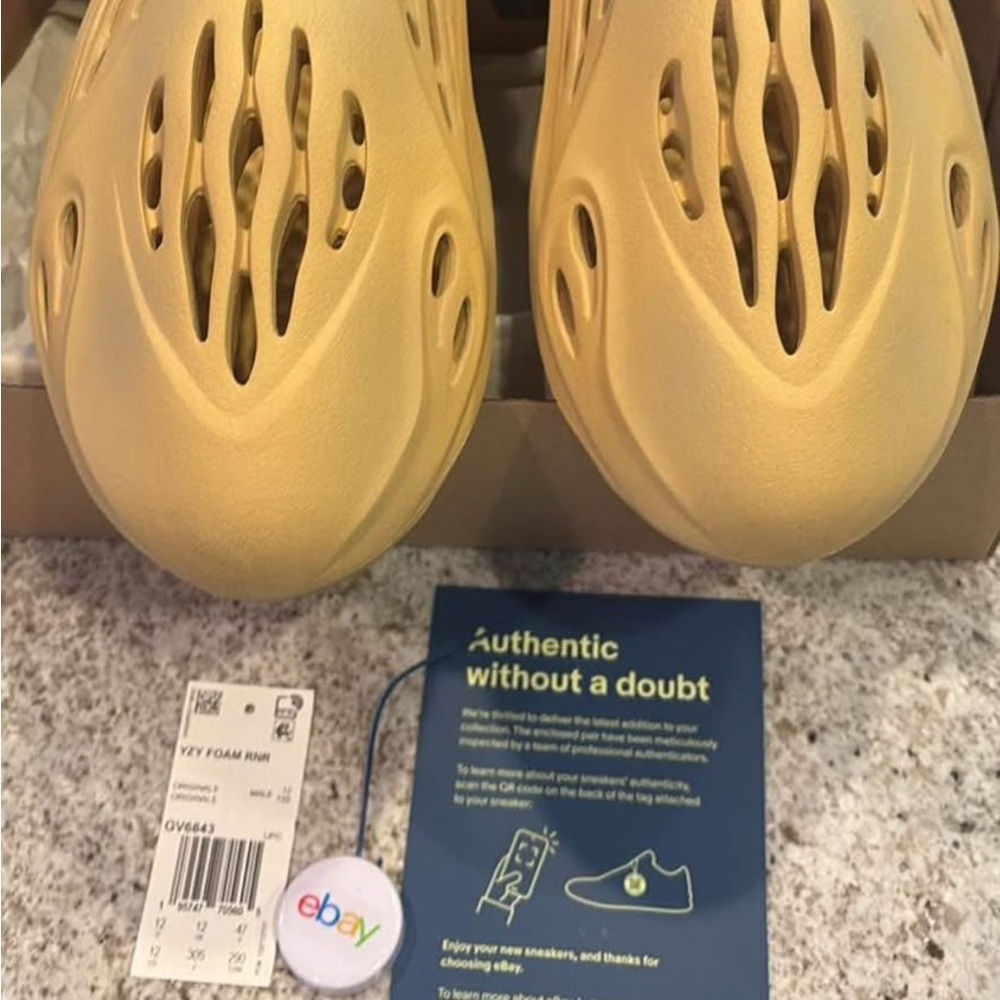 Yeezy Foam Runner in Dessert Sand size 12 men’s